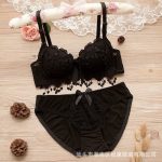 Old cup Bra panty Set - Image 6
